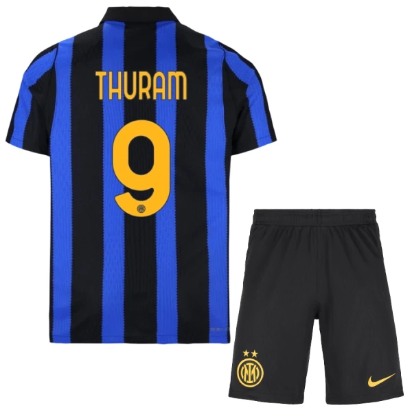 Levné Dětský Fotbalový Dres Inter Milán Thuram 9 Domácí 2026-27 Levné Dětský Fotbalový Dres Inter Milán Thuram 9 Domácí 2026-27