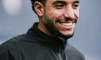 Dva dresy, jedna volba: Když se status národního týmu setká s klubovou cestou