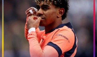 Černobílá fantazie, červenomodrá ozvěna